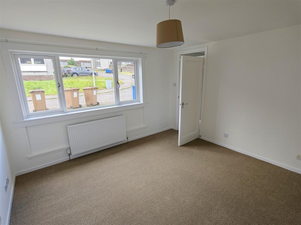 Property photo 2 of 10 02_Lounge.Jpg