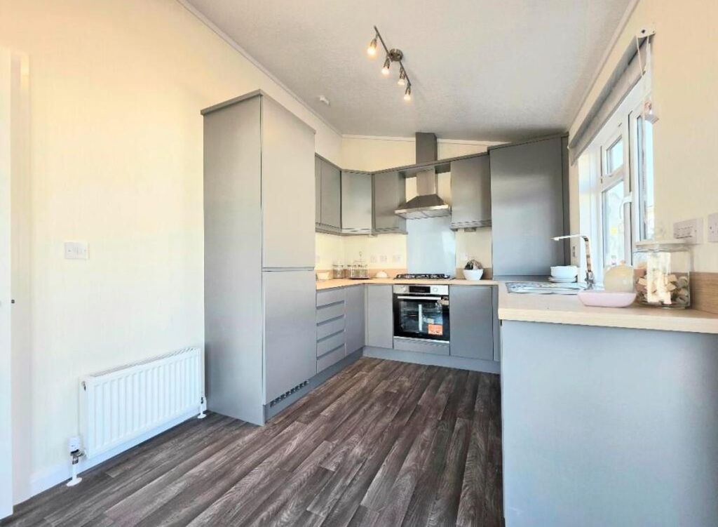 Property photo 3 of 8 3 Dvp Kitchen.Jpg