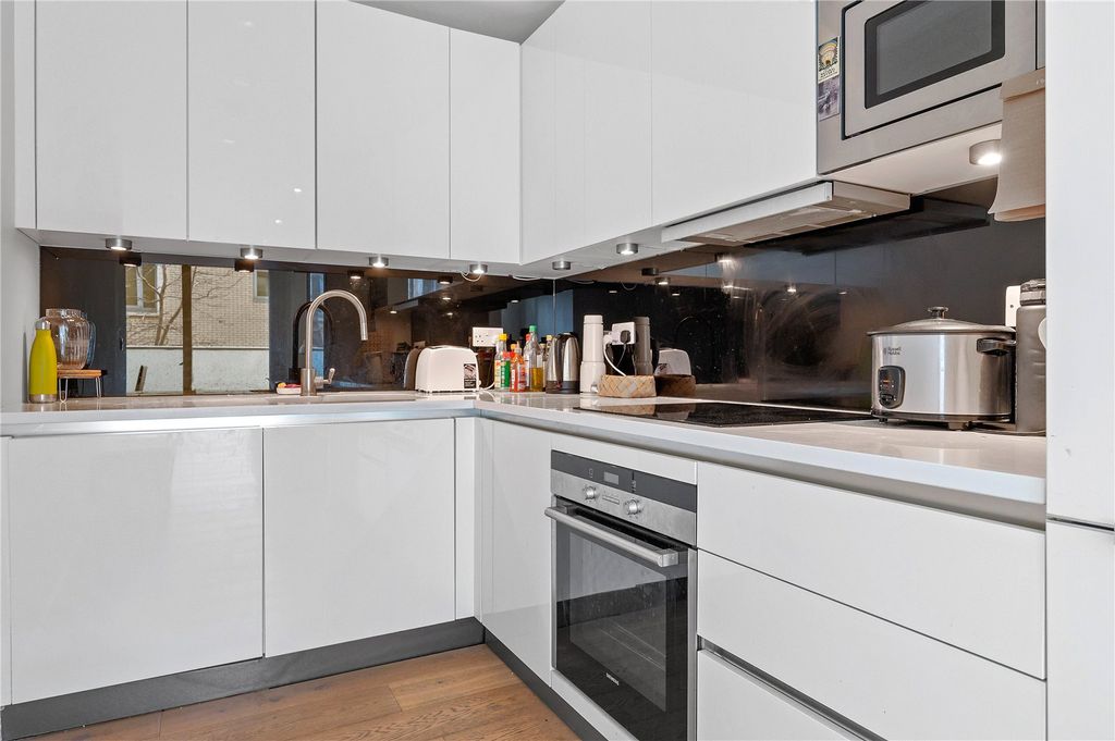 Property photo 2 of 13 Kitchen
