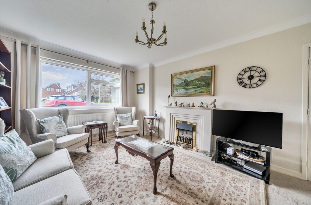 Property photo 2 of 20 1417815-3-699c3A1...