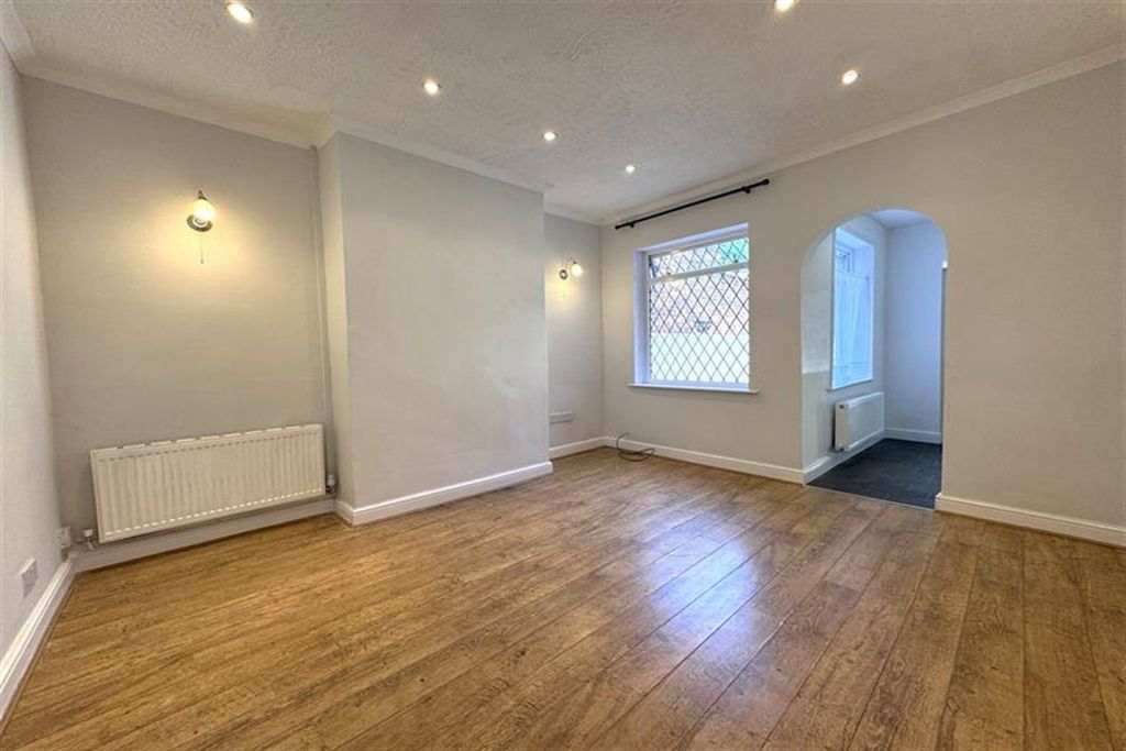 Property photo 3 of 15 (Main)