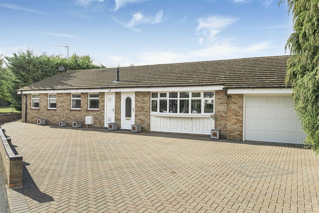 Property photo 1 of 15 19_62162.Jpg
