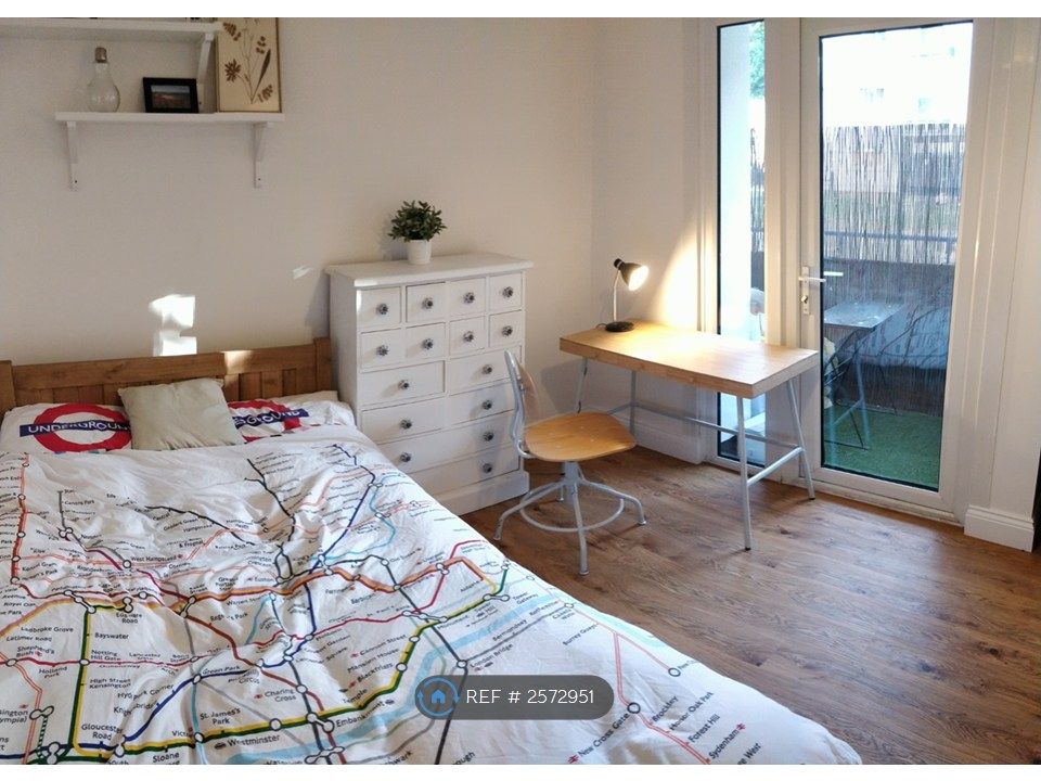 Property photo 1 of 14 Living Room With Balcony (Now Unfurnished)