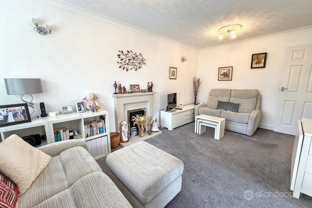 Property photo 3 of 16 5175834