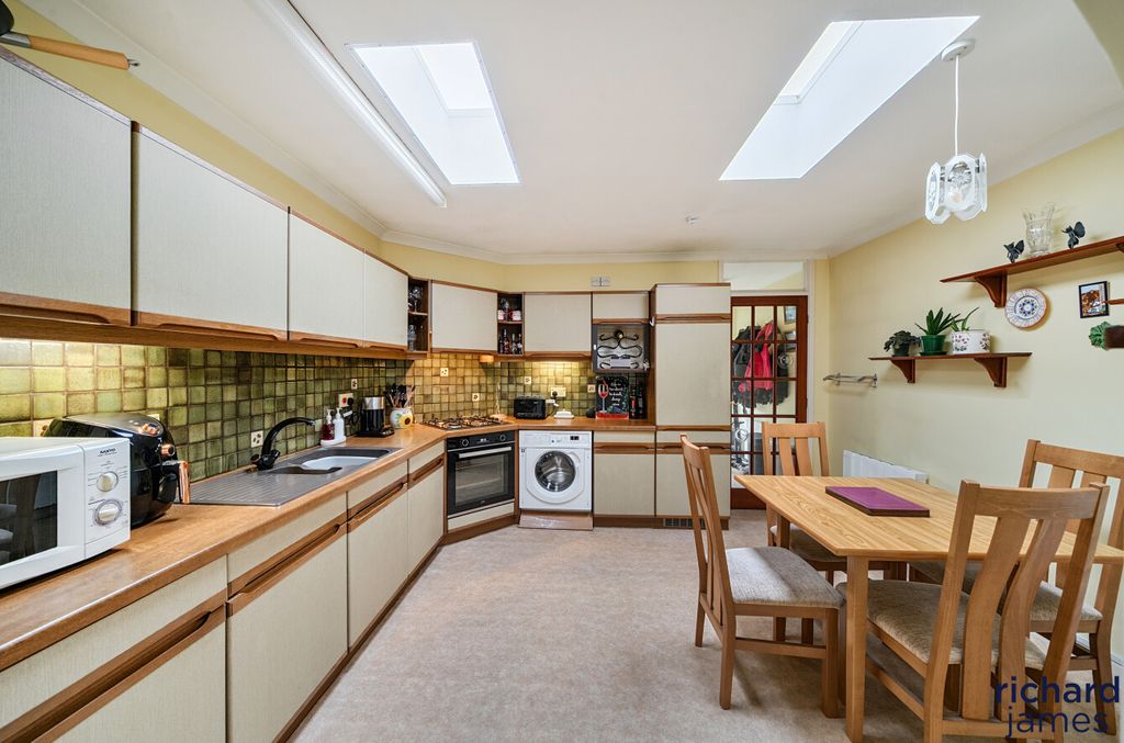 Property photo 2 of 22 94Ebbd91870843A58d8B515E5Dfa920E