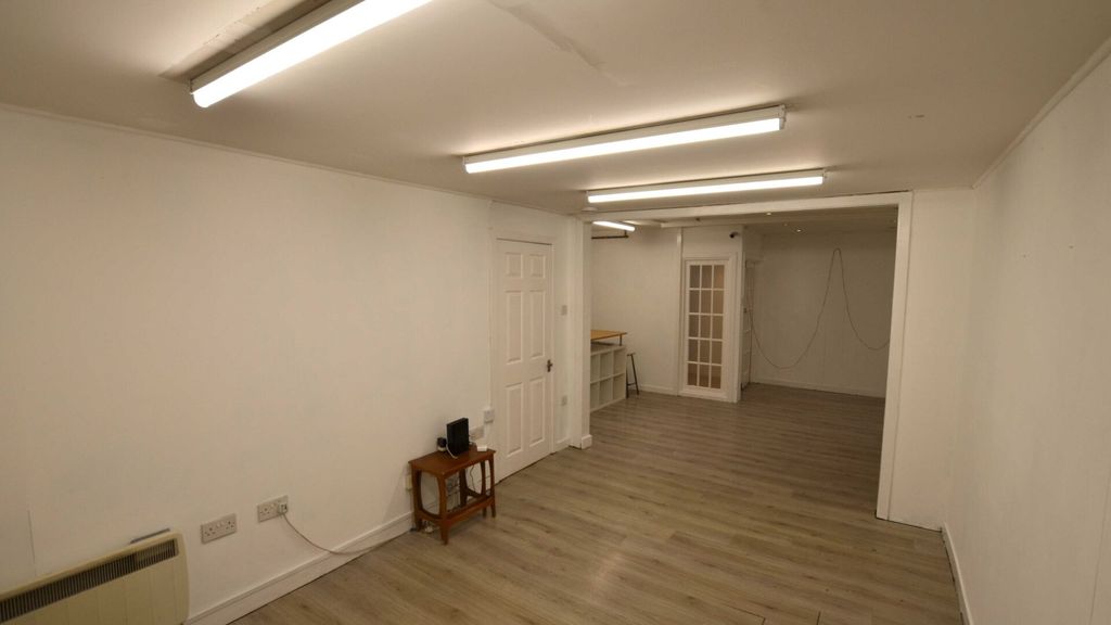 Property photo 2 of 8 Allied-Surveyors-Scotland-Unit 4,7 Sandport Place,