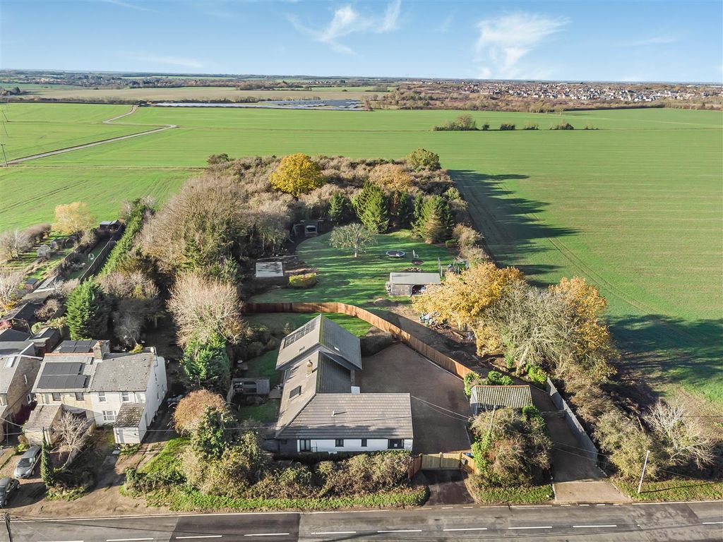 Property photo 2 of 41 5_68760.Jpg