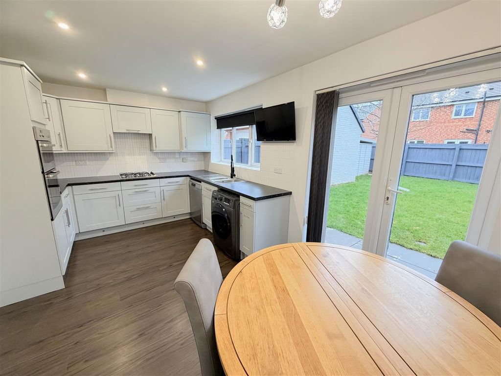 Property photo 2 of 37 Dining Kitchen