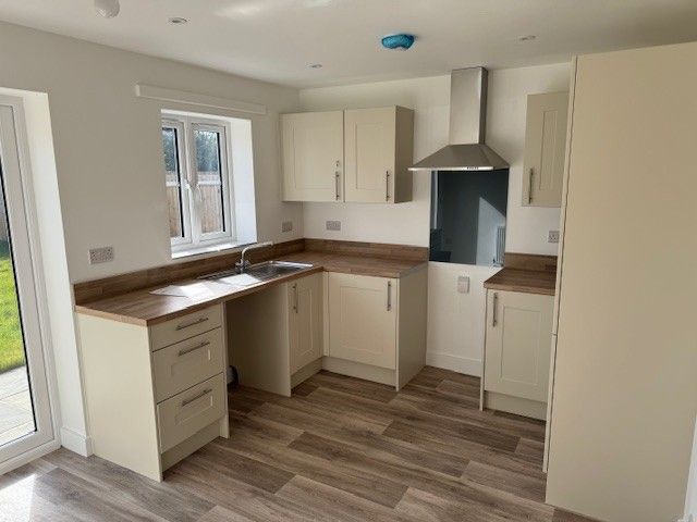 Property photo 2 of 4 Kitchen