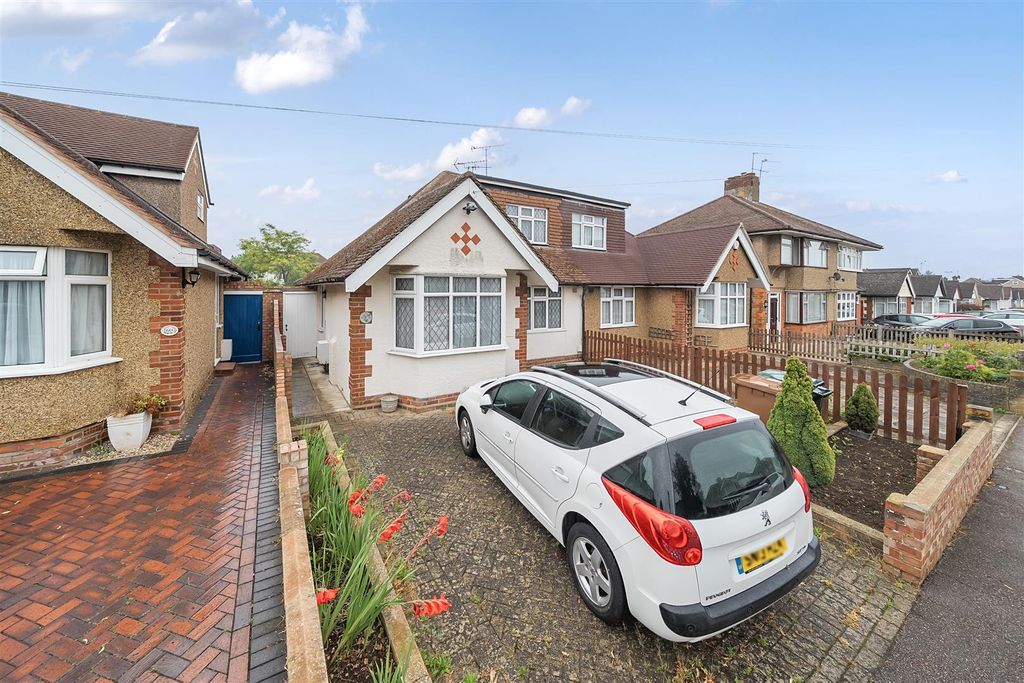 Property photo 1 of 10 Sherborne Way - Front.Jpg