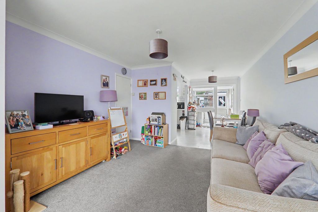 Property photo 2 of 14