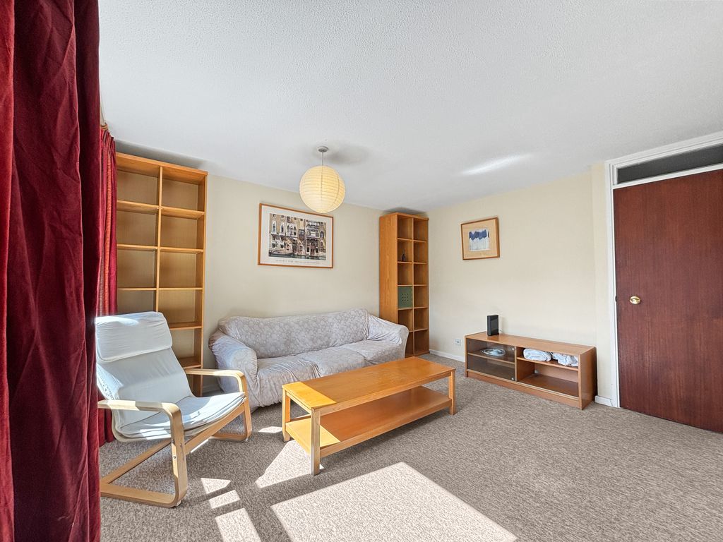 Property photo 3 of 13 F5d68c8A9A5Ed75c86Db8E8c1Cee8E6Ec9F425Bc