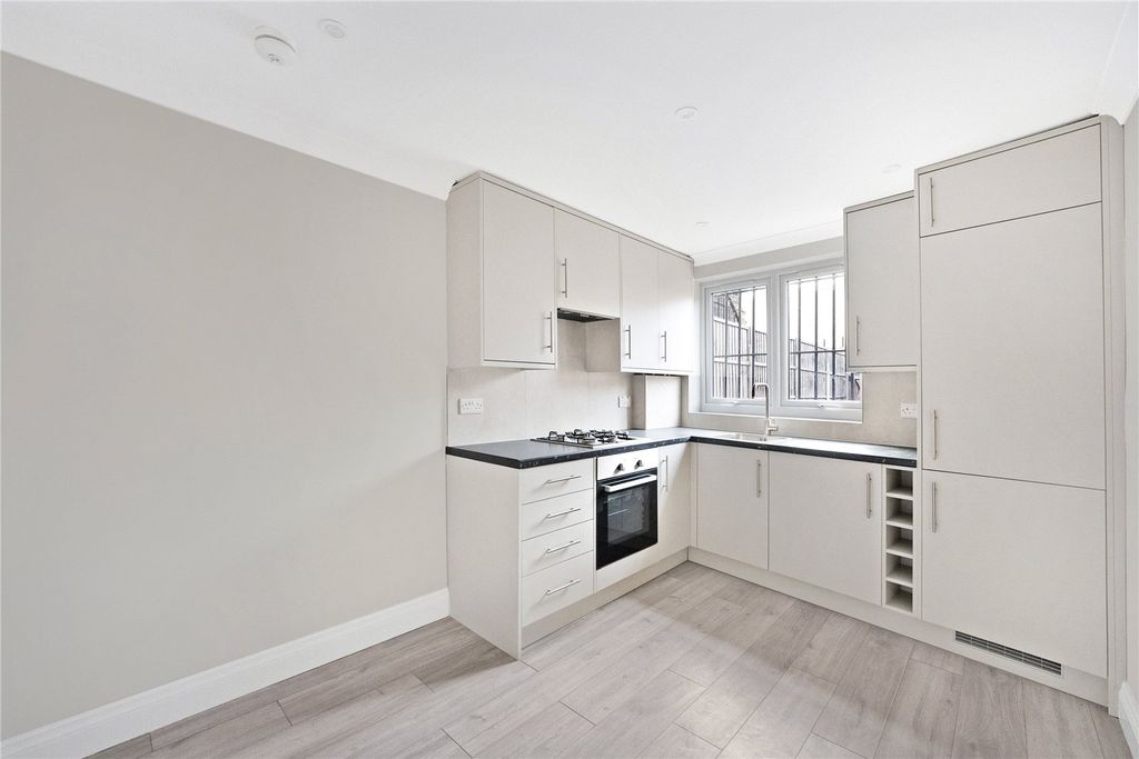 Property photo 1 of 11 Picture No. 12