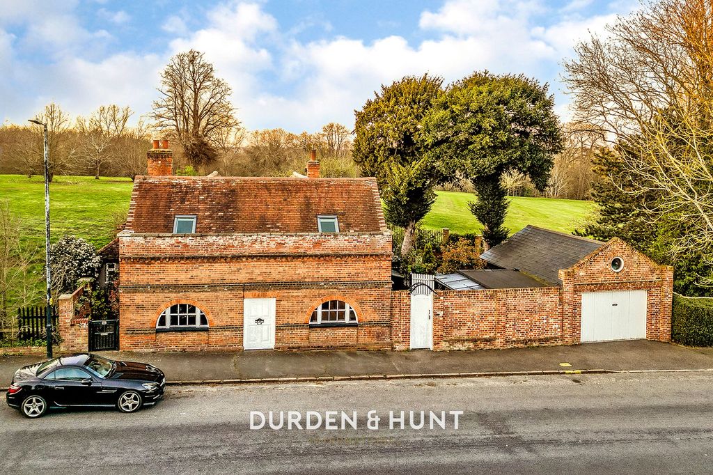 Property photo 1 of 48