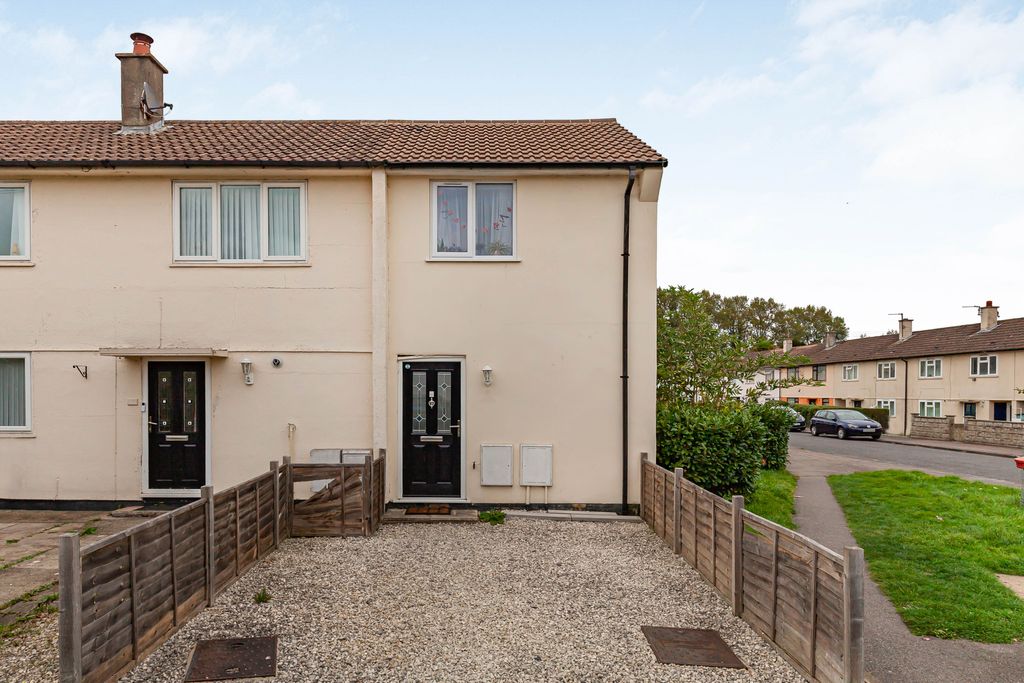 Property photo 1 of 11 Front