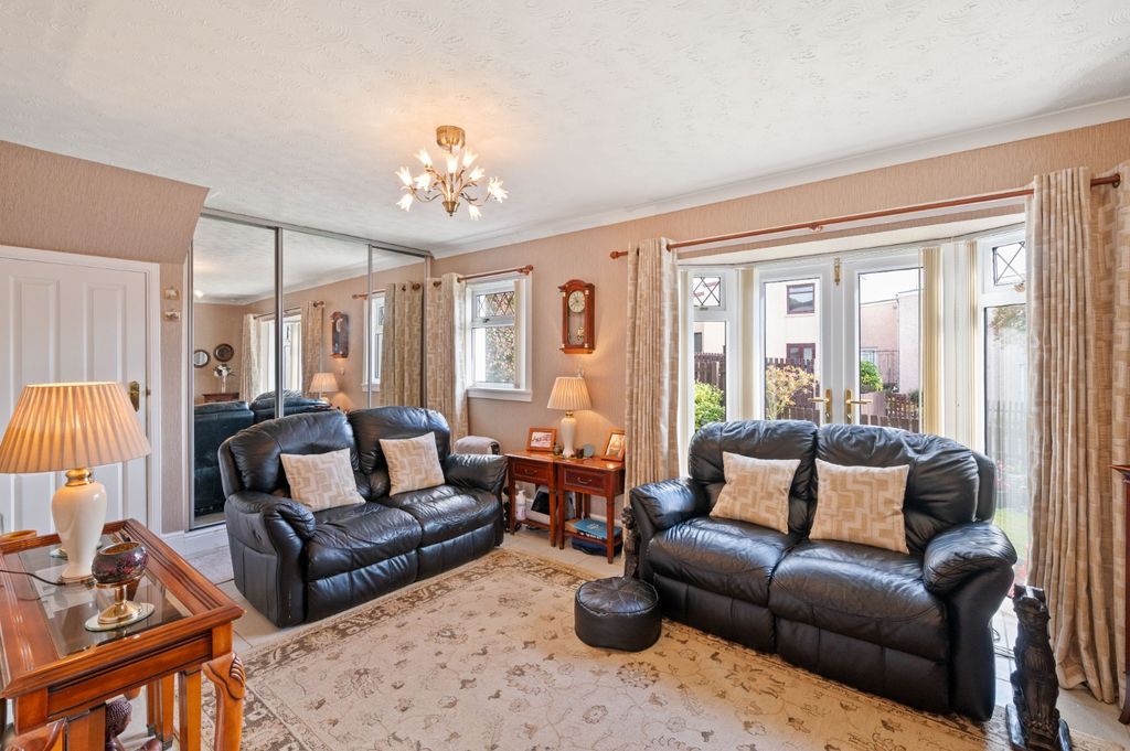 Property photo 3 of 22 5558783