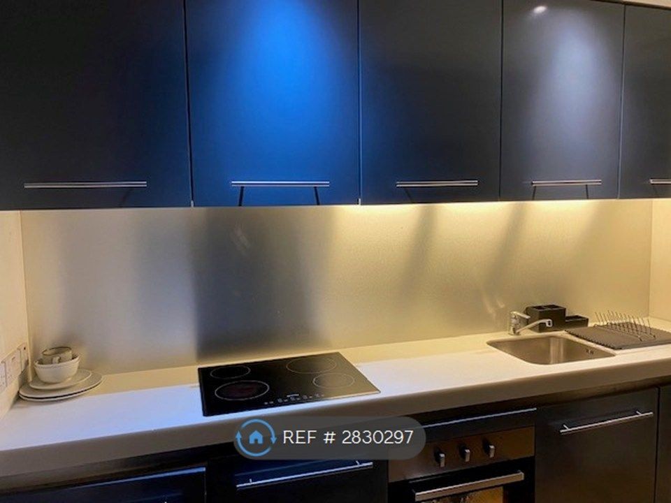 Property photo 2 of 12 Kitchen