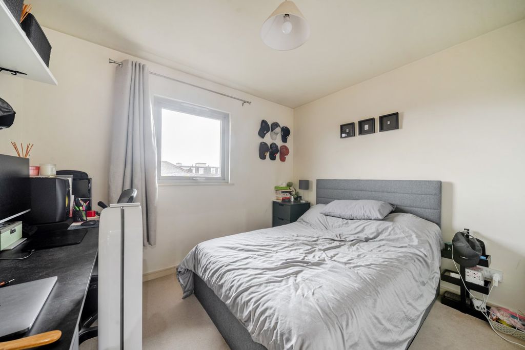 Property photo 3 of 10 Picture No. 13