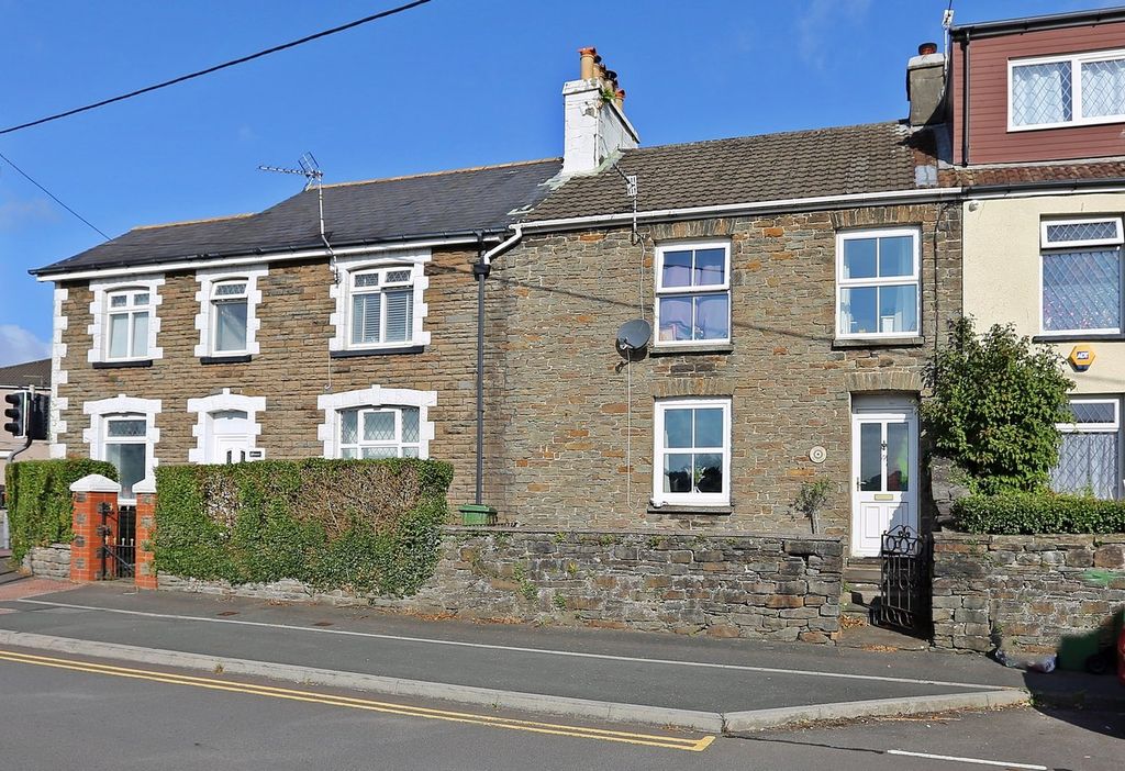 Property photo 1 of 31