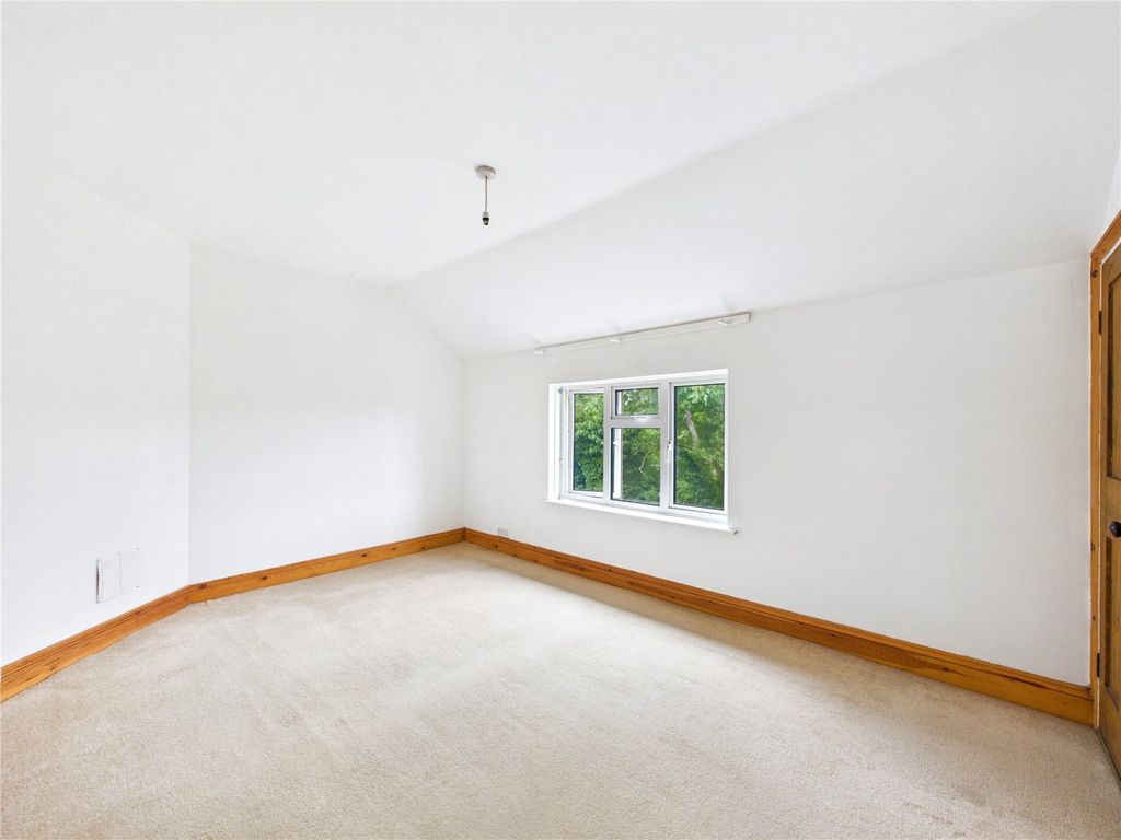 Property photo 3 of 10 Picture No. 14