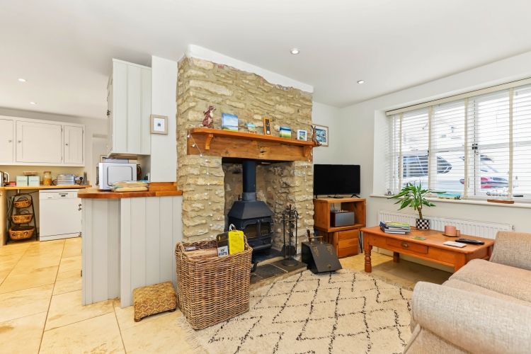 Property photo 2 of 10 338105