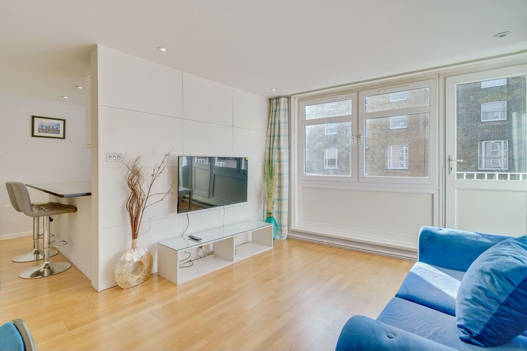 Property photo 2 of 12