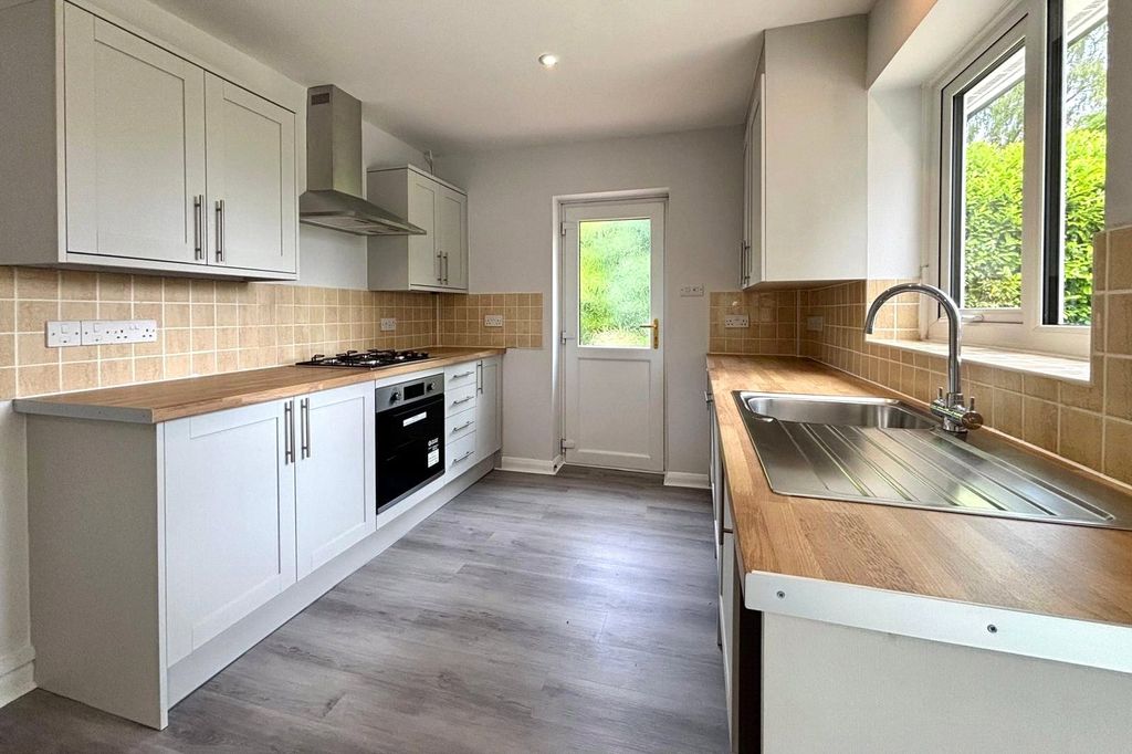 Property photo 3 of 18 Picture No. 13