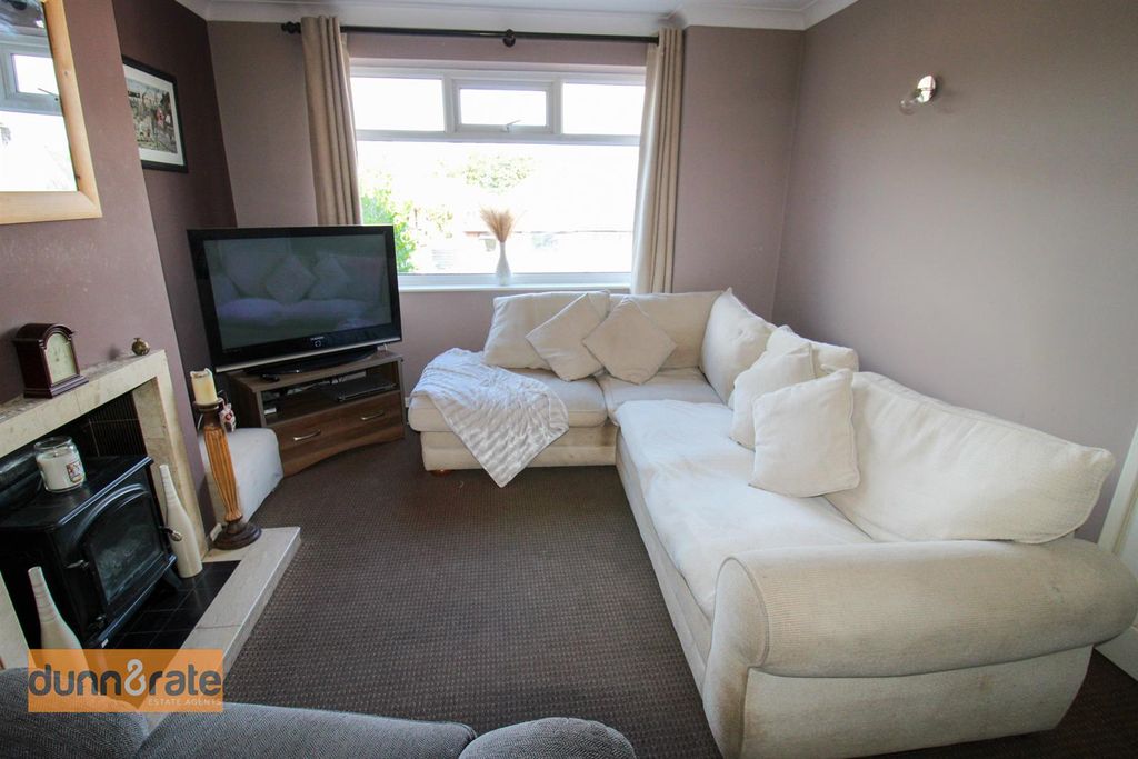 Property photo 3 of 16 Img_8731.Jpg
