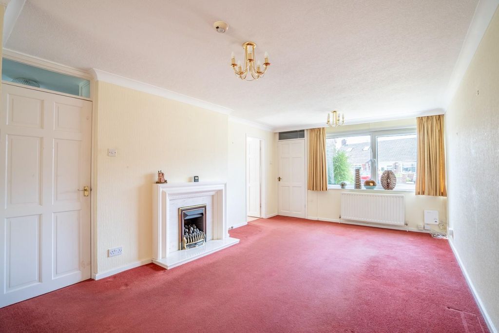 Property photo 2 of 14 Living/Diner