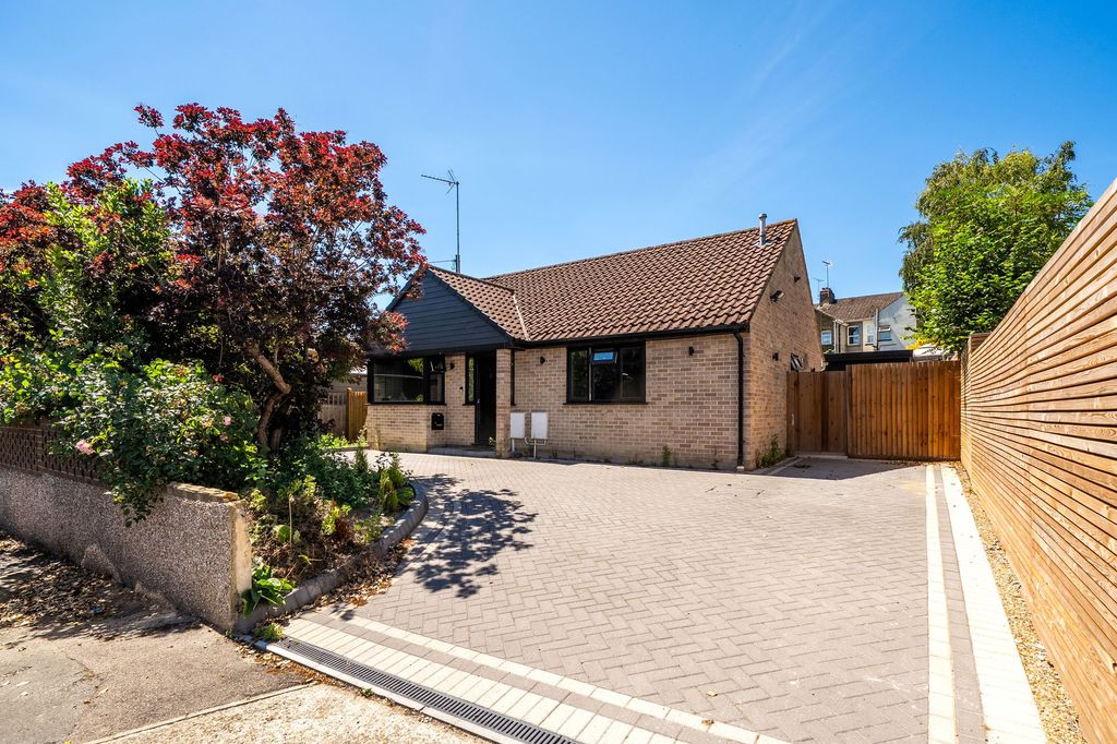 Property photo 1 of 19