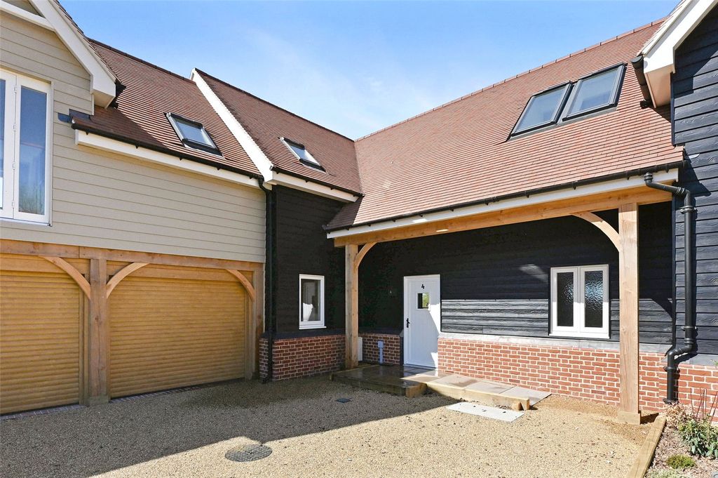 Property photo 2 of 23 Picture No. 28