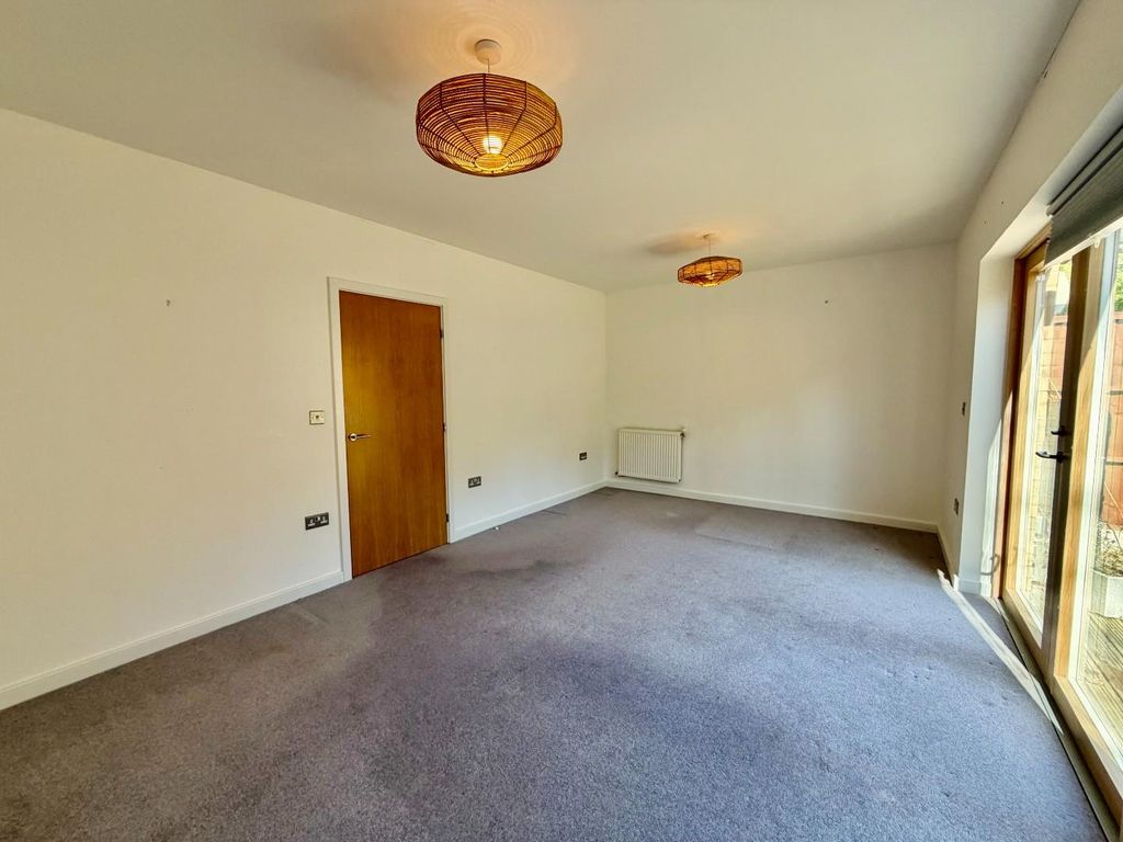 Property photo 3 of 14 Img_0740.Jpeg