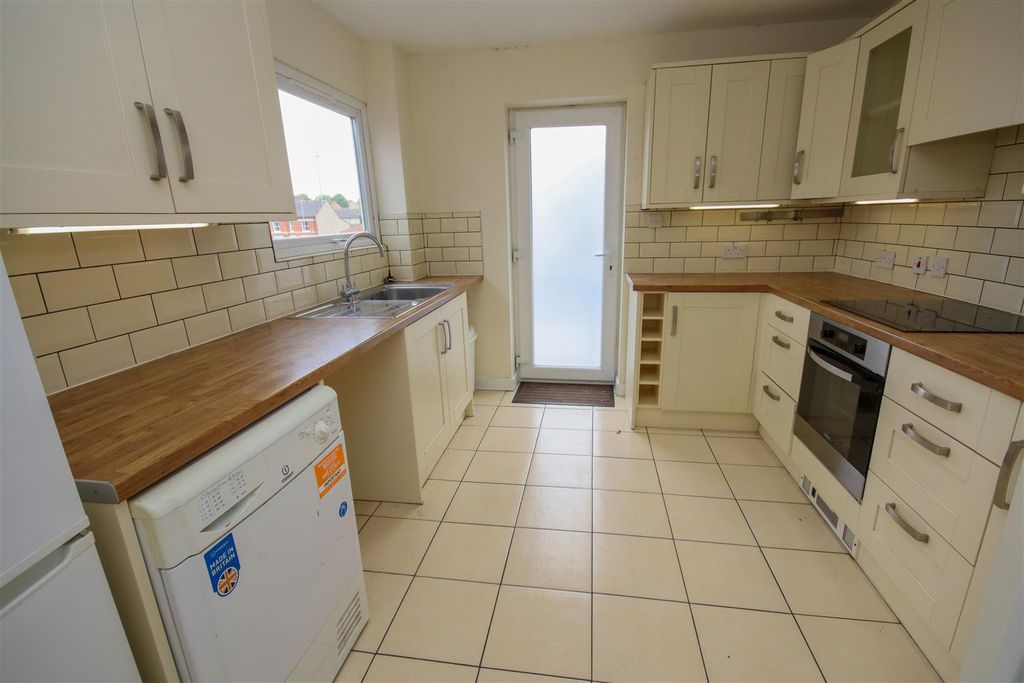 Property photo 2 of 11 Img_8207.Jpg