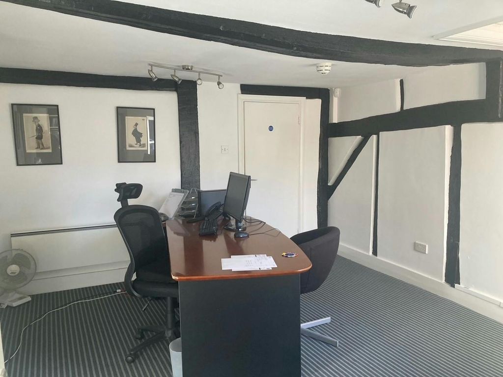 Property photo 3 of 10 37.Jpg