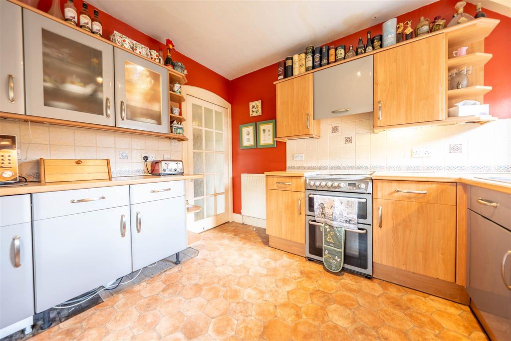 Property photo 3 of 38 Dsc00849-Hdr.Jpg