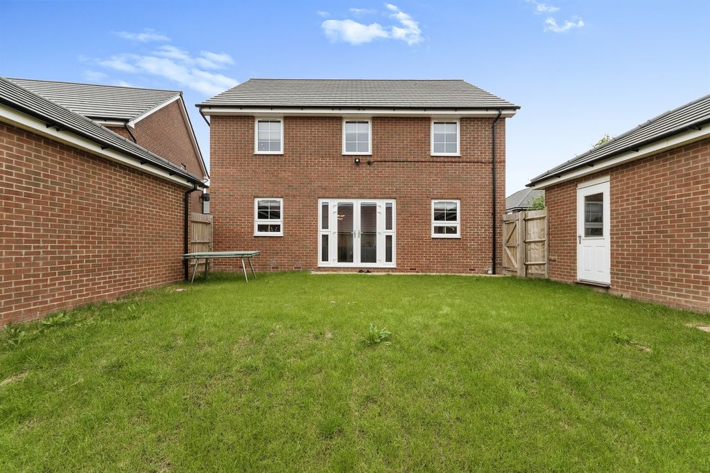 Property photo 2 of 15