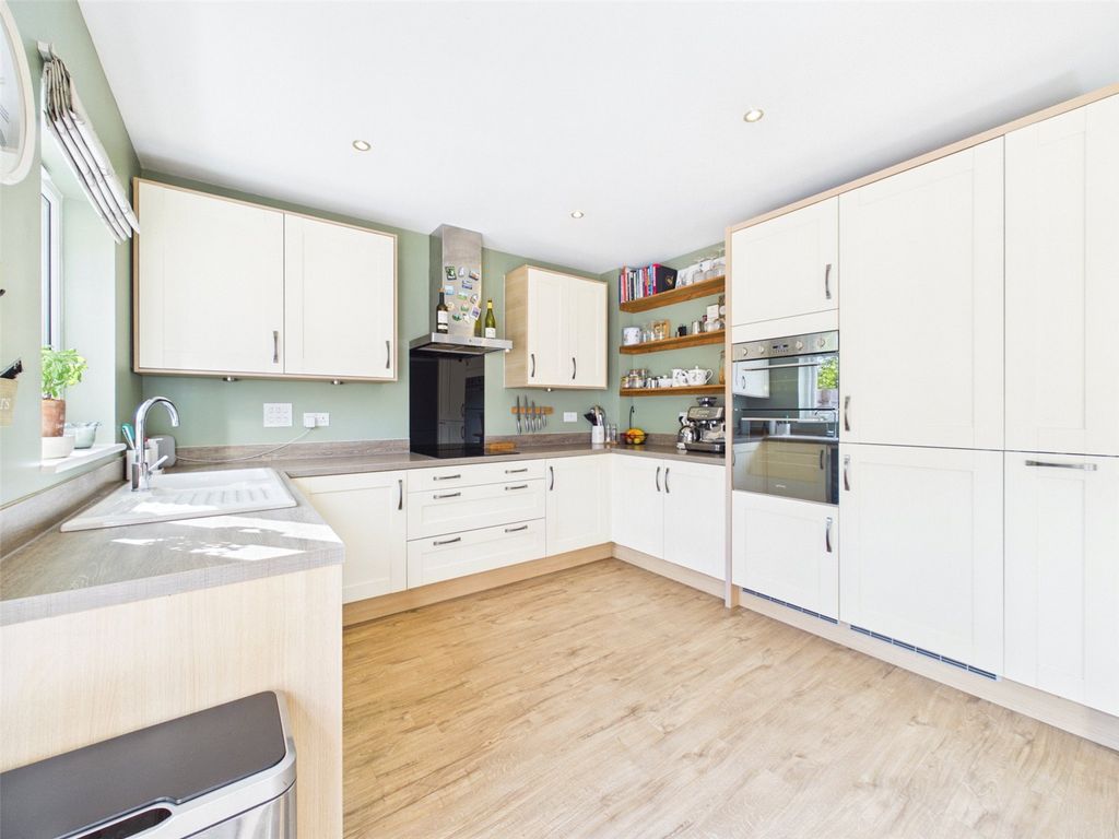 Property photo 2 of 18 Picture No. 02
