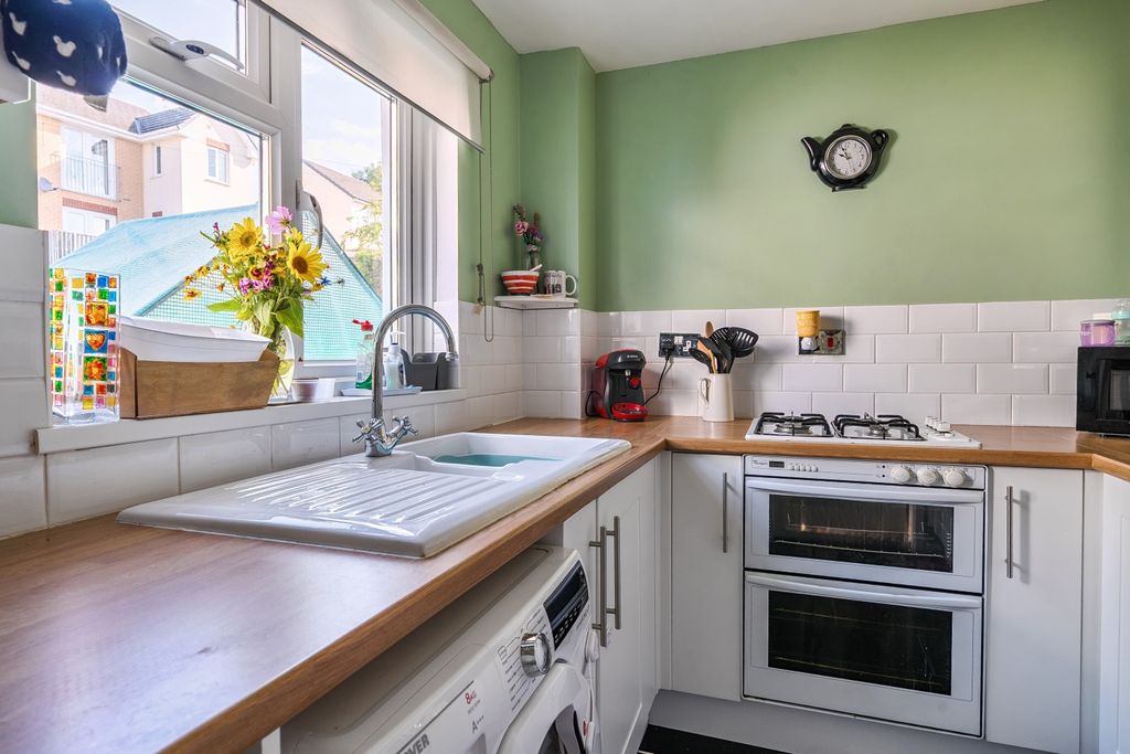 Property photo 2 of 17 15-6A7c406F963E7-1503684-19Ff555E2ee3E-19-19-1