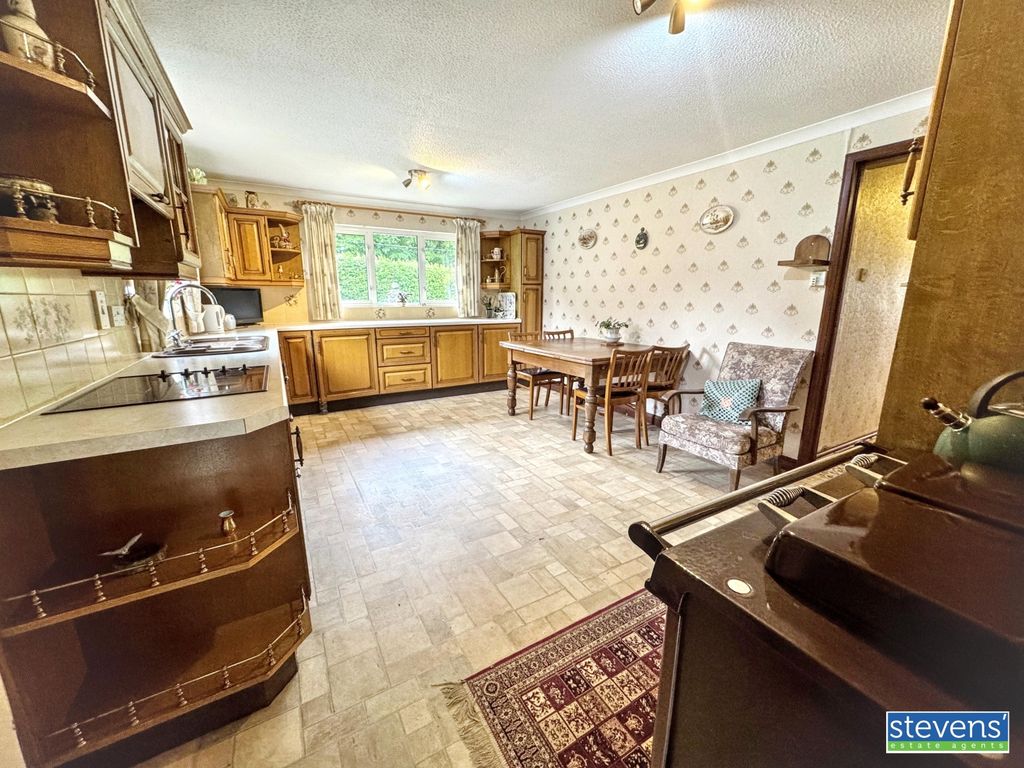 Property photo 3 of 22 Img_0492