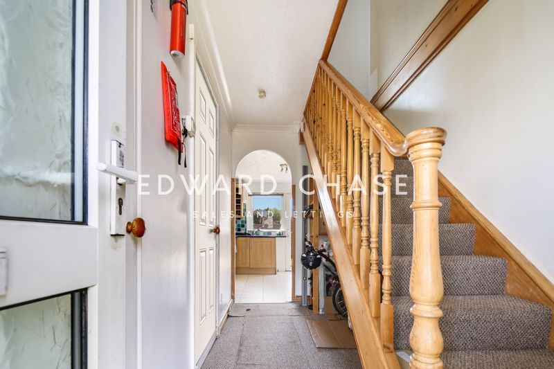 Property photo 2 of 17 Photo 16