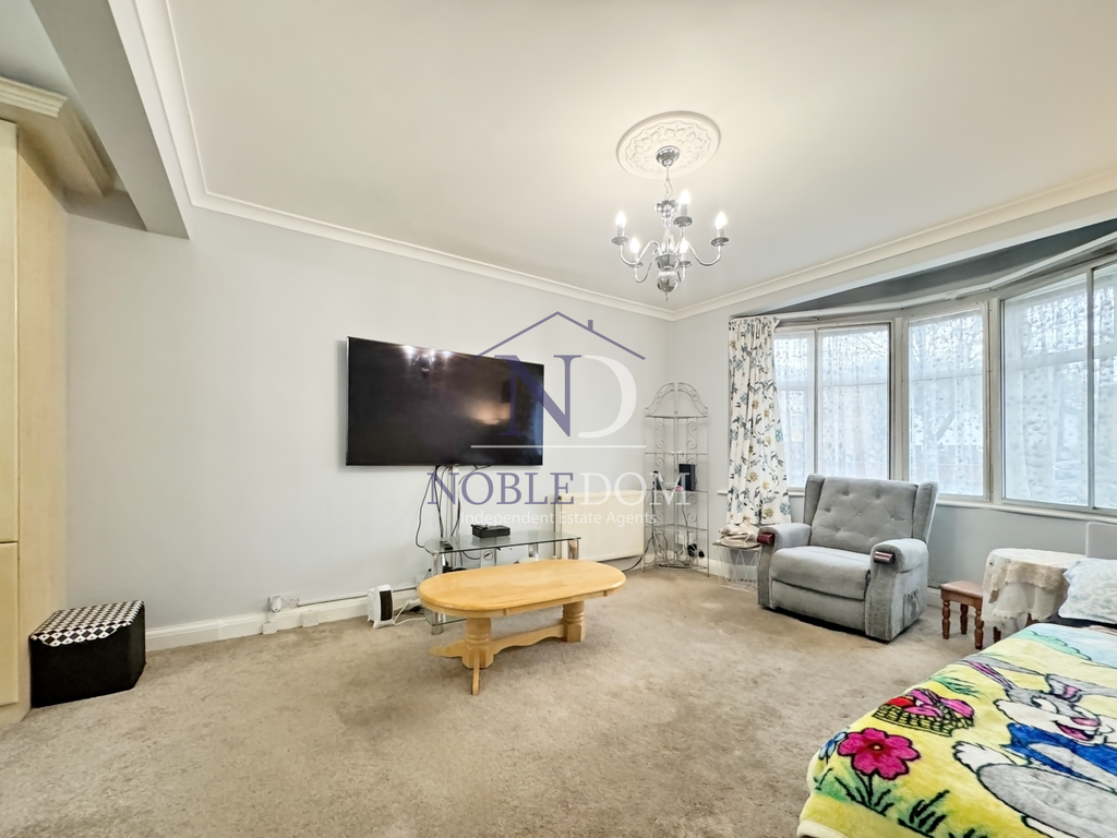 Property photo 3 of 14 Gallery