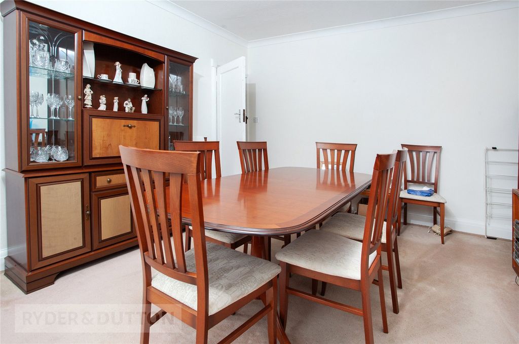 Property photo 3 of 21 Dining Room