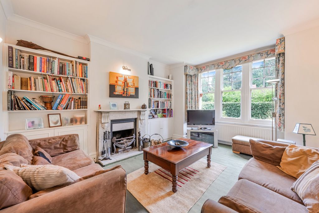 Property photo 2 of 14