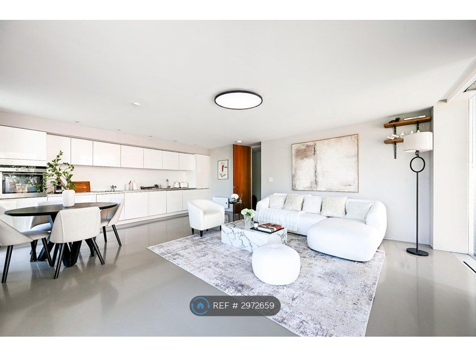 Property photo 1 of 32