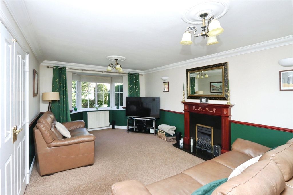 Property photo 3 of 32 Picture No. 06