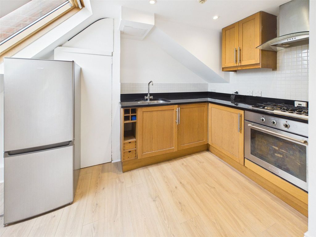Property photo 3 of 6 Picture No. 05