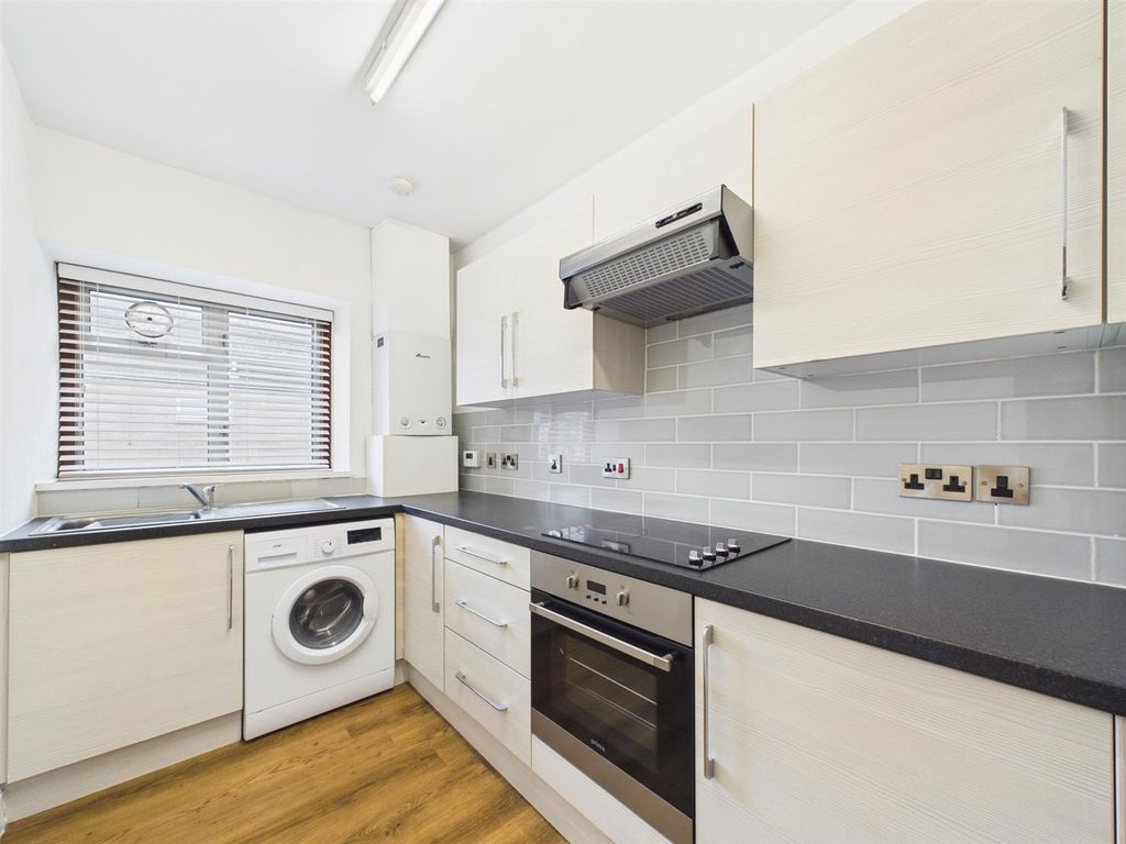 Property photo 1 of 13 Cam01486G0-Pr1006-Still005.Jpg