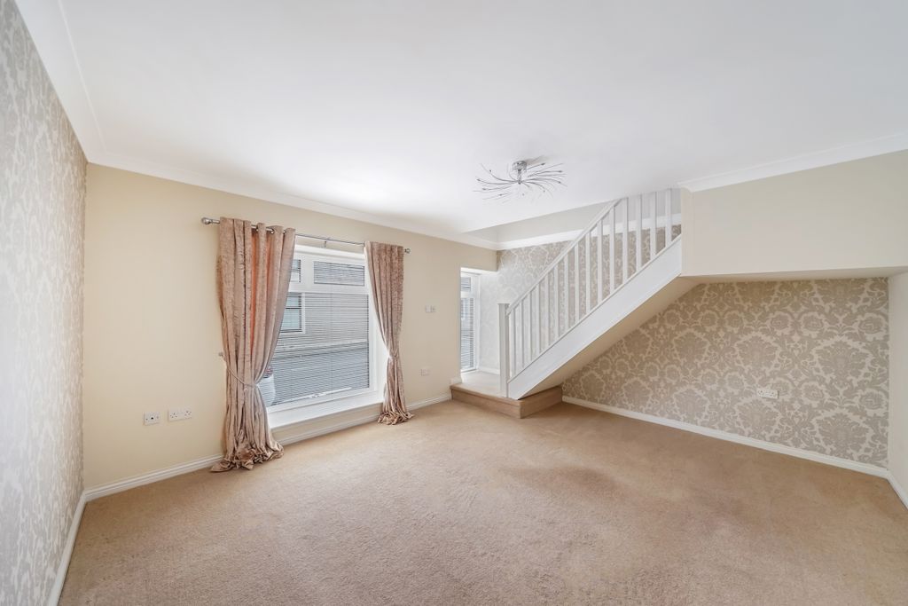 Property photo 2 of 11 2