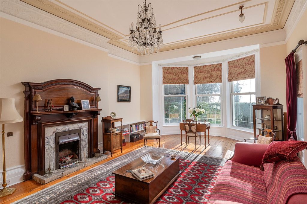 Property photo 3 of 34 Drawing Room