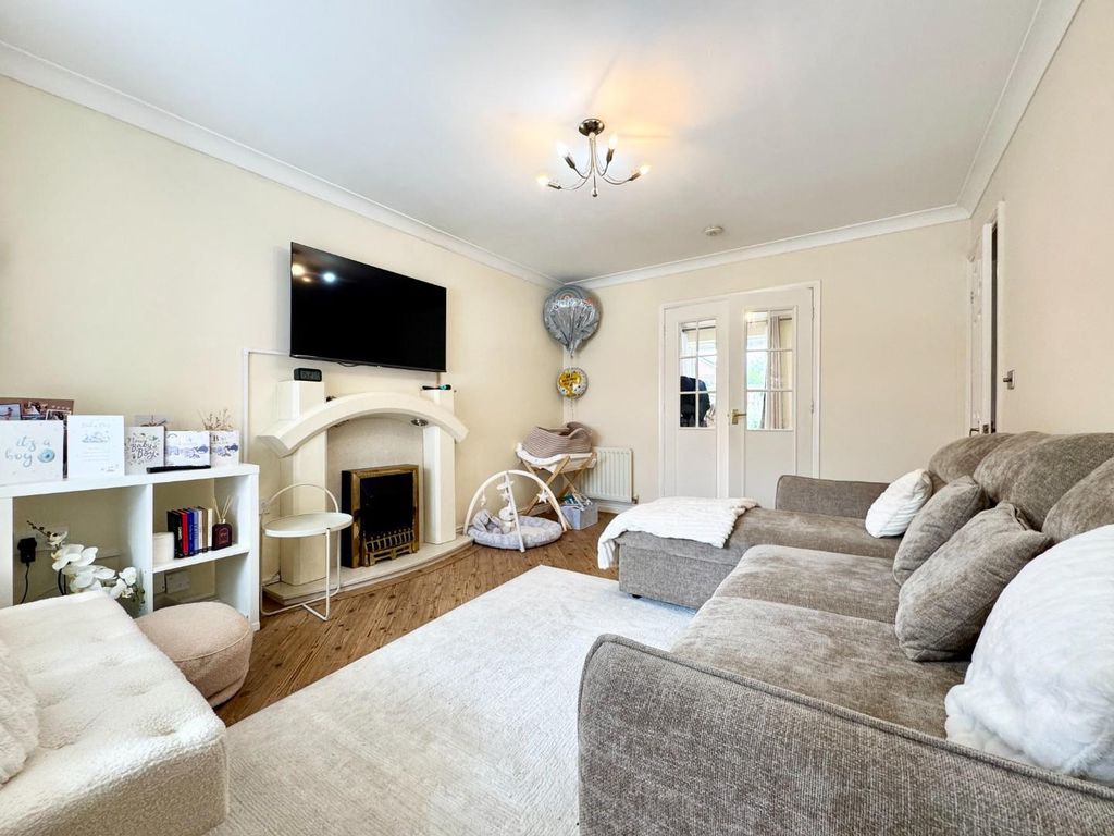 Property photo 2 of 14